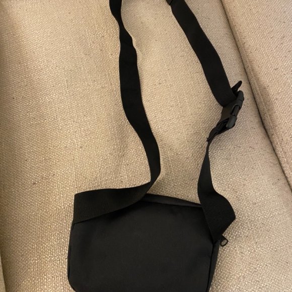 Cool Fanny Pack / Belt Bag - Picture 2 of 3